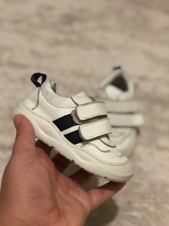 Çocuk Beyaz Cırt Cırtlı Spor Ayakkabı - Görsel 2