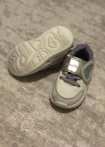 Kız Çocuk Gri Cırtcırtlı Spor Ayakkabı - Görsel 2