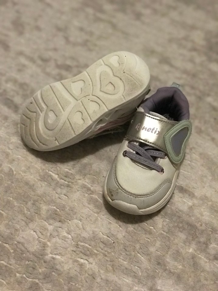 Kız Çocuk Gri Cırtcırtlı Spor Ayakkabı - Görsel 2