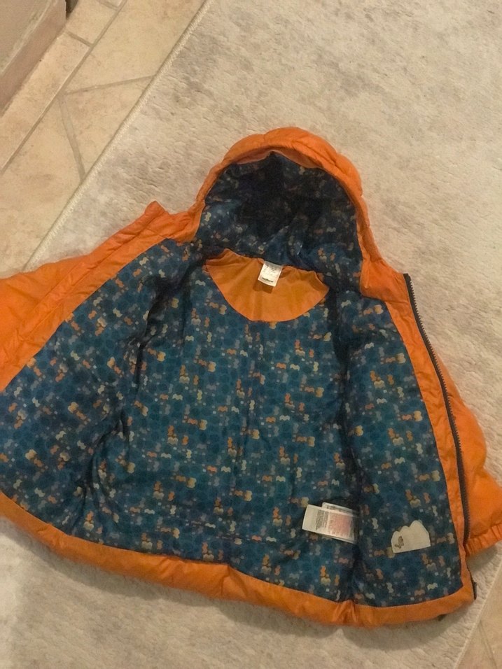 Turuncu Kapüşonlu Erkek Çocuk Mont - Görsel 4