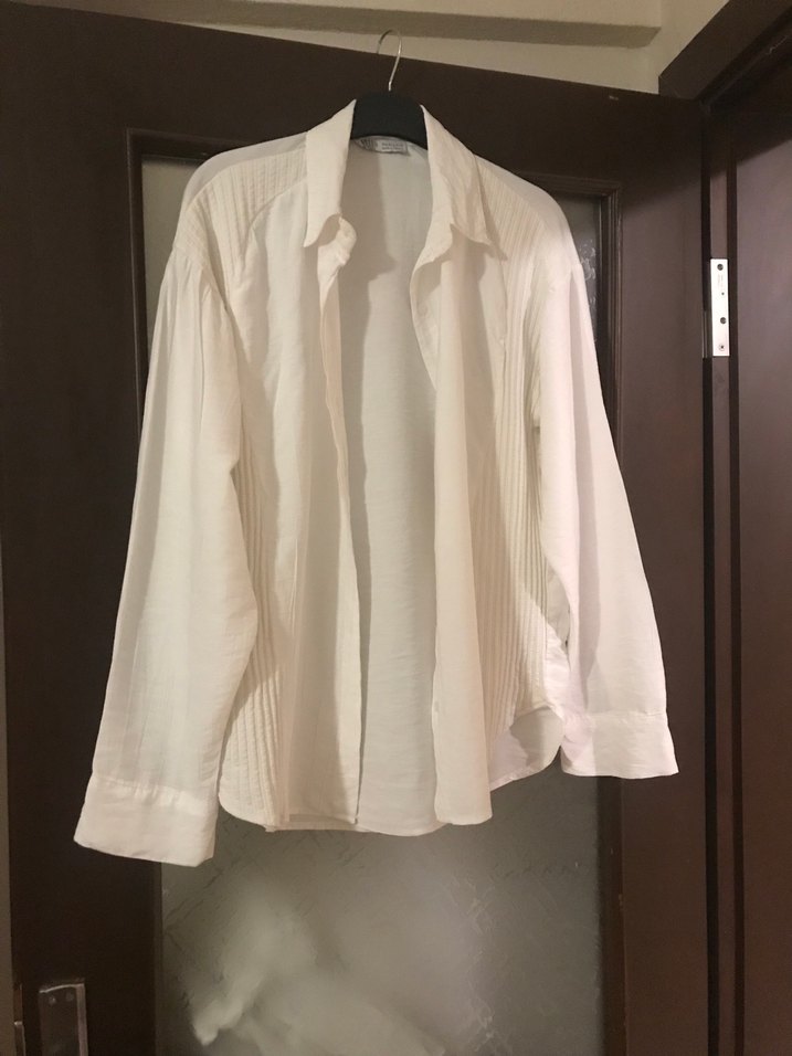 Kadın Beyaz Keten Pileli Gömlek - Görsel 3