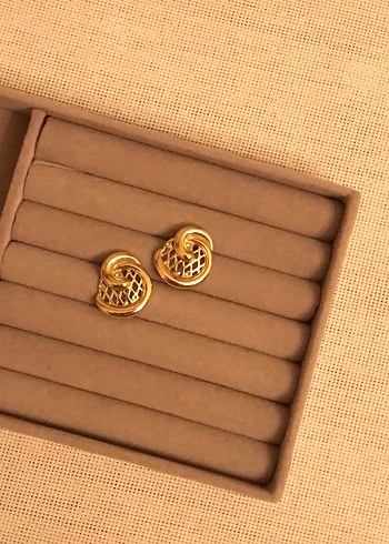 Vintage Altın Düğmeli Midi Küpe - Görsel 2