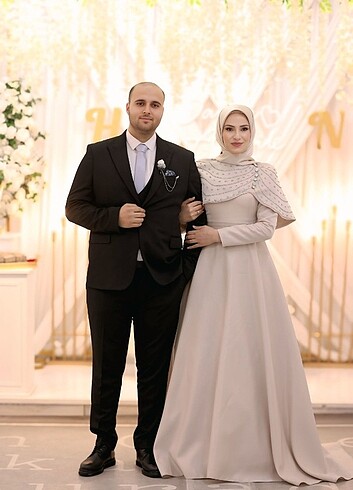 Nişan nikah abiye satılık veya Kir@lık