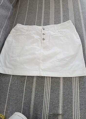 xl Beden XL beden beyaz renk çok şık mini etek 