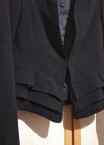Siyah Kadın Notched Lapel Düğmeli Blazer