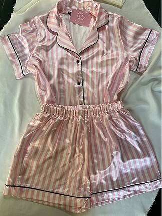 Pijama takımı