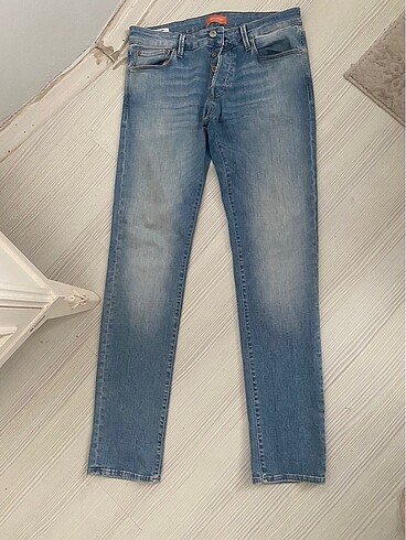 Jack jones jean