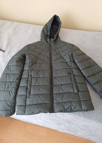 Mavi Jeans orjinal MAVİ marka XS kapişonlu mont. Oğlum çok sayılı giydi.