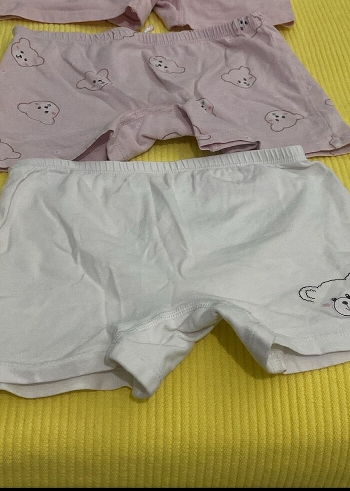 İÇ ÇAMAŞIRI ÜÇLÜ - Görsel 2