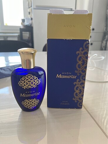 Mesmerize Avon parfüm