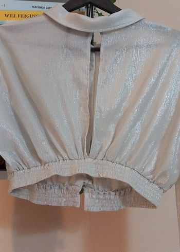 Bershka Bershka Gri Parlak Düğmeli Mini bluz