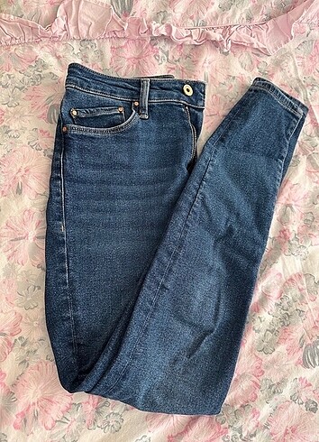 Jean .