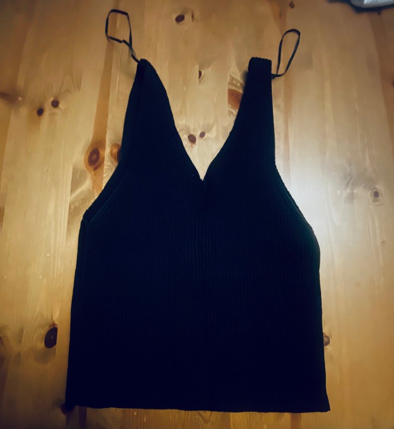 Zara kare aynalı İşlemeli Siyah V crop - Görsel 4