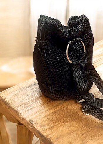 Twist marka Siyah İşlemeli kadife Çanta - Görsel 3