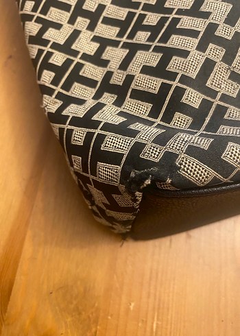 Tommy Hilfiger monogram logolu çanta - Görsel 5