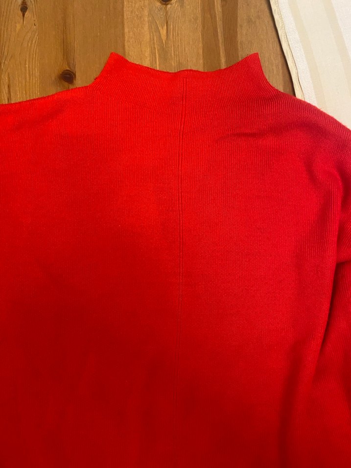 Kırmızı Yüksek Yaka Kadın Kazak - Görsel 3