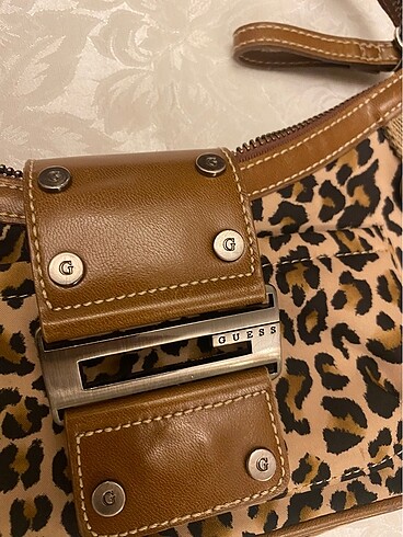 Guess Guess leopar desenli çanta