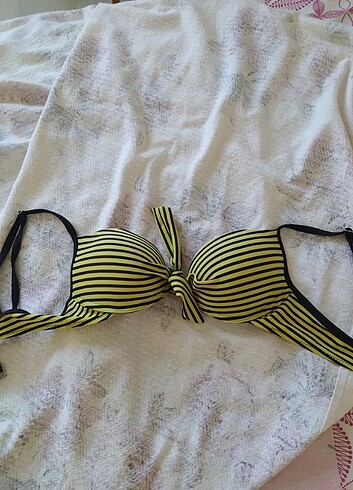 Bikini üst 