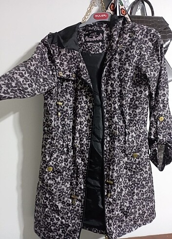 LC Waikiki LCW yağmurluk