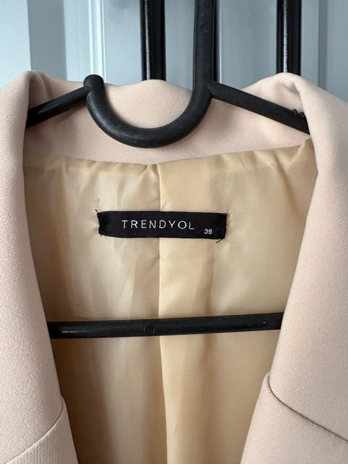 Trendyolmilla Bej Kadın Ofis Blazeri, Uzun Kollu, Normal Boy - Görsel 2