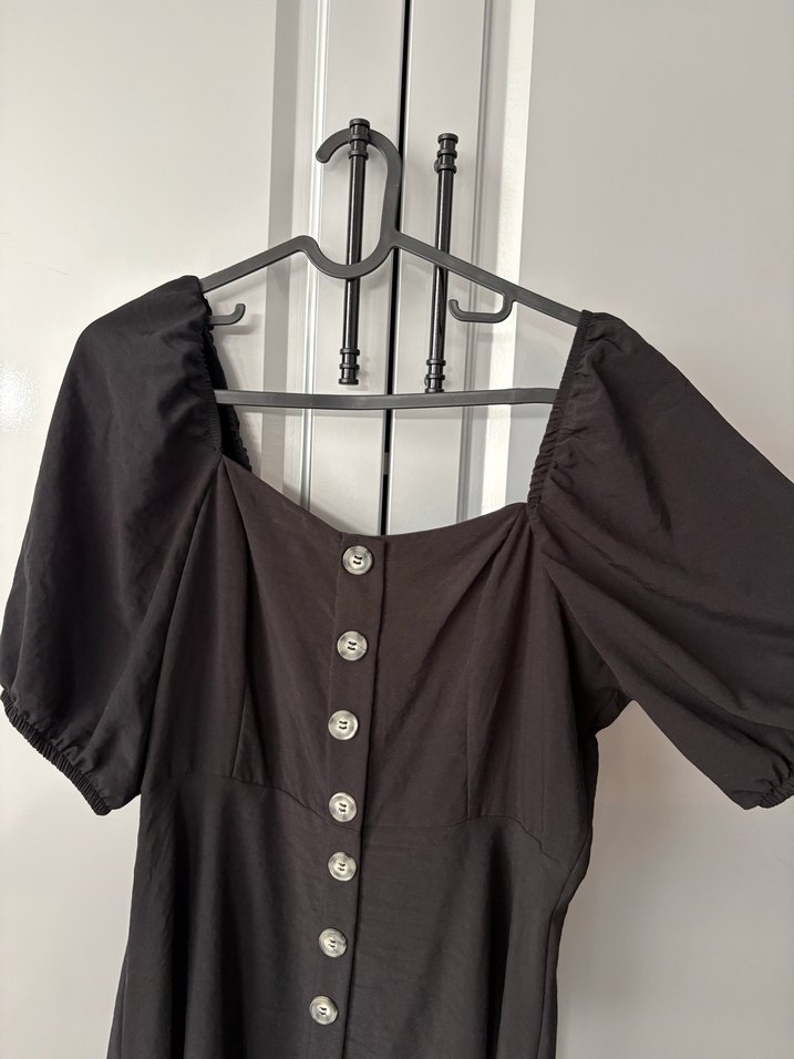 Düğmeli Siyah Elbise - Görsel 4