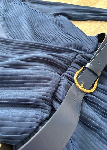 Trendyolmilla Lacivert Kemerli A Kesim Piliseli Maxi Elbise - Görsel 4