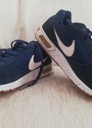 Nike spor ayakkabı