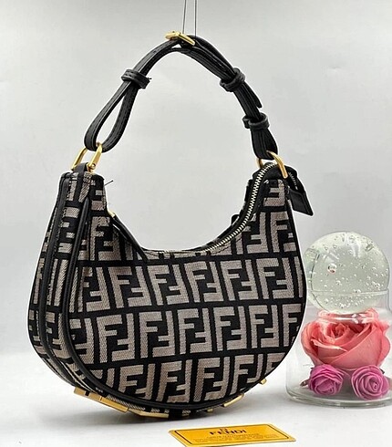 Fendi model - Görsel 2