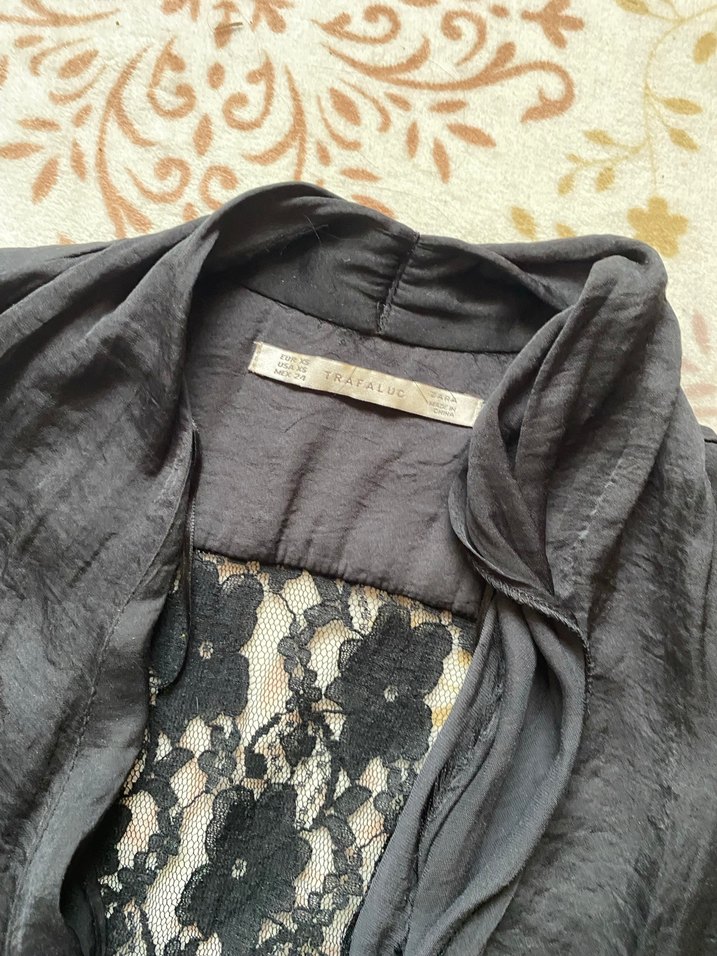 Siyah Saten V Yakalı Kısa Tulum - Görsel 3