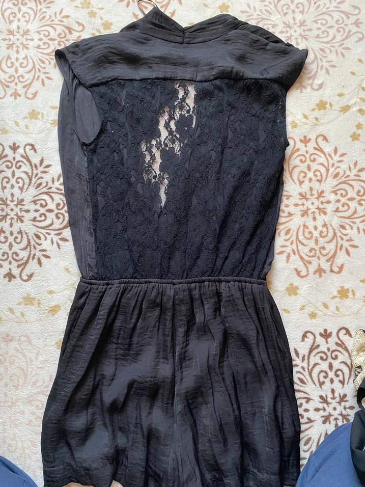 Siyah Saten V Yakalı Kısa Tulum - Görsel 4