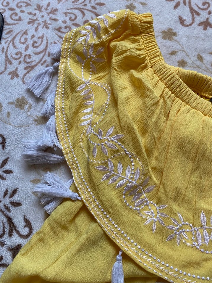 Nakışlı Volanlı Sarı elbise - Görsel 3