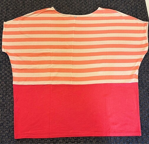Tenda Salas, kaliteli T-shirt