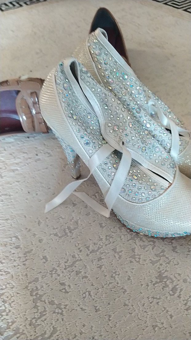 Beyaz Payetli bayan Özel Gün Ayakkabısı - Görsel 2