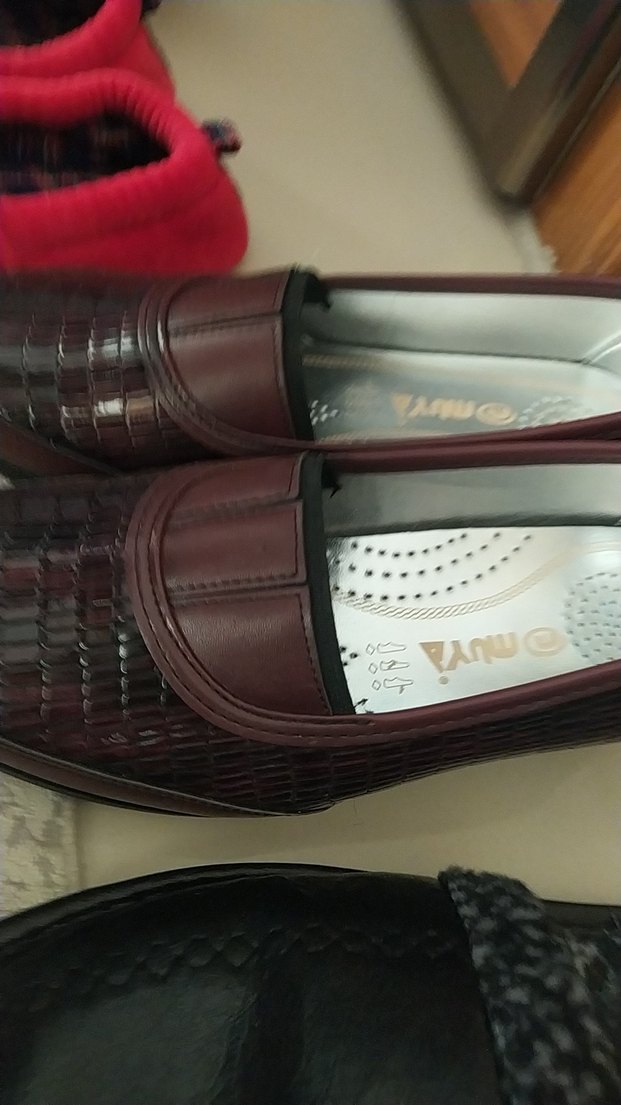 Bordo Yılan Desenli Dolgu Topuk Kadın Ayakkabı - Görsel 2