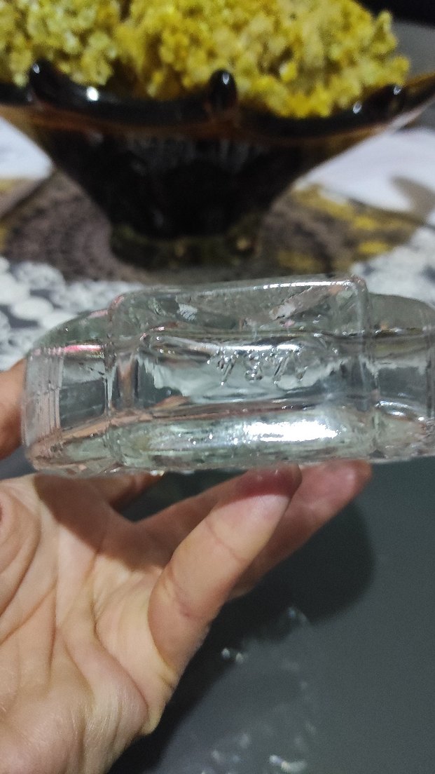 eski dönem kolonya şişesi - Görsel 2