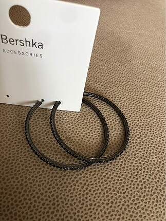  Beden Bershka küpe