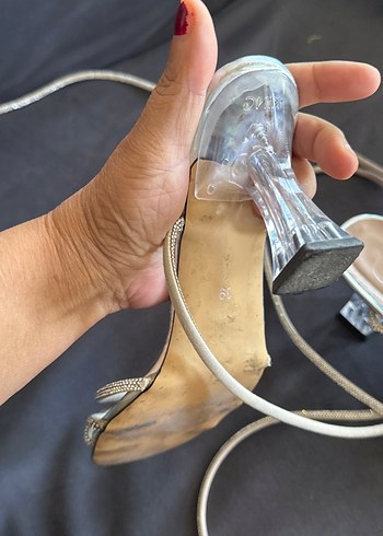 Beyaz taşlı bağcıklı Topuklu Kadın Ayakkabı - Görsel 3