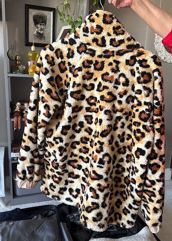 Leopar Desenli Tüylü Cep Detaylı Kadın Ceket - Görsel 2