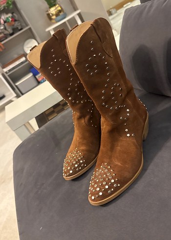 Kahverengi Süet İşlemeli Yüksek Topuklu Kadın Bot - Görsel 15