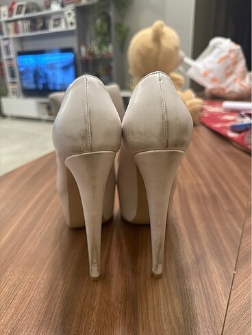 Platform giyilmiş ayakkabı - Görsel 3