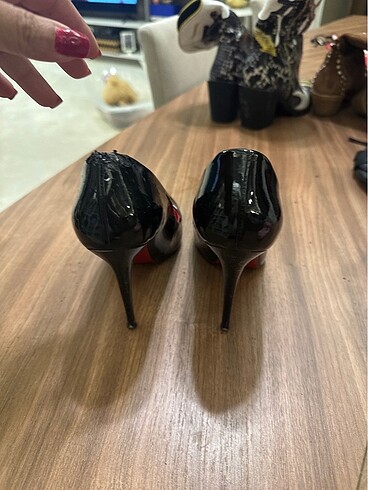 37 Beden Yüksek topuk giyilmiş Stiletto