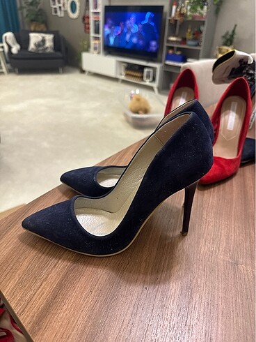 Diğer Stiletto giyilmiş