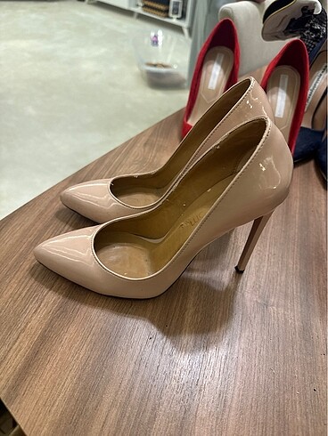Diğer Stiletto rugan