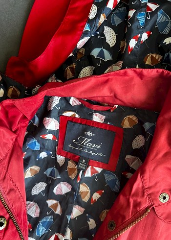 Mavi Kırmızı Kadın Midi Yağmurluk Kapüşonlu - Görsel 3