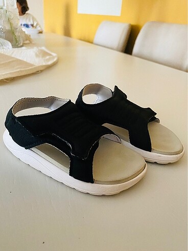 Adidas Adidas sandalet çok hafif