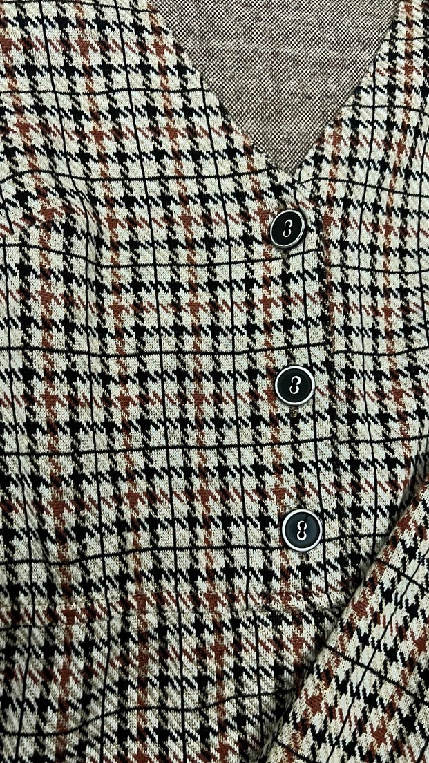 Düğmeli ekose elbise - Görsel 5