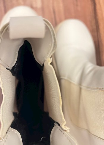 Bej Kadın Bot - Görsel 4