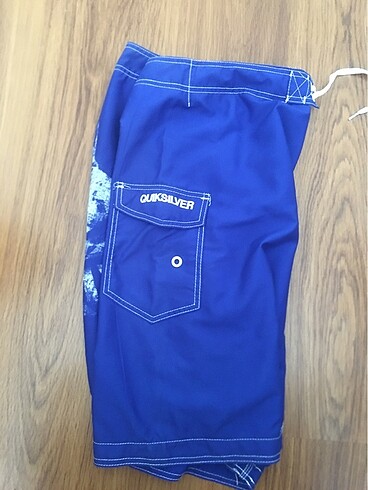 xl Beden QuickSilver deniz şortu