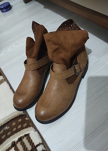Giyilmemiş bot