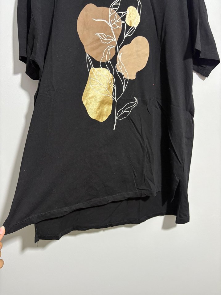 Siyah Baskılı Kısa Kollu Kadın Tişört - Görsel 2